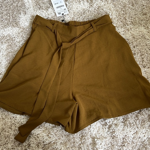 Zara Tied Fluid Shorts - Picture 5 of 8
